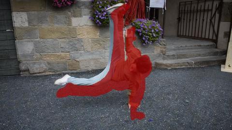Refer to caption