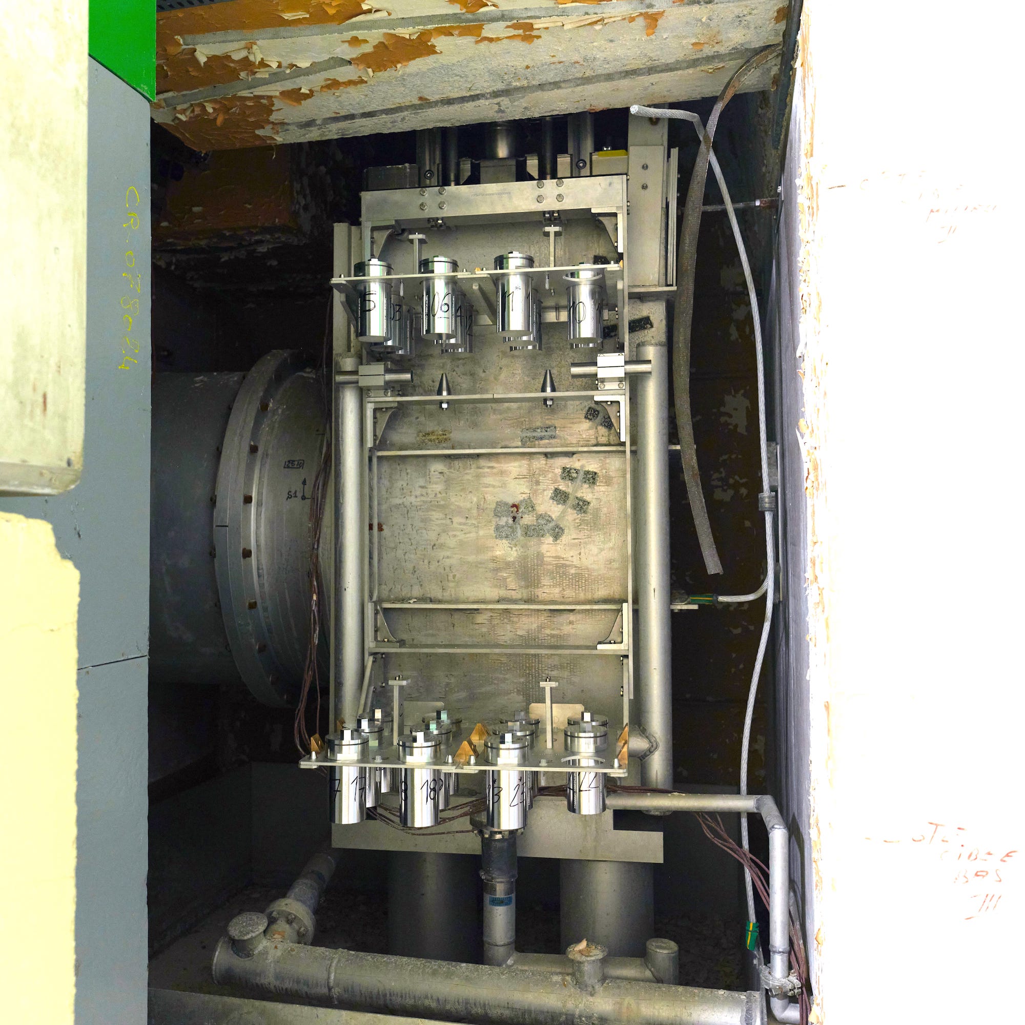 Refer to caption